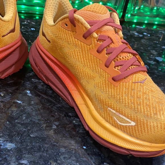 Hoka One One Clifton 9 Running Shoes Size 6.5 Amber Haze/ Sherbert - Picture 11 of 16